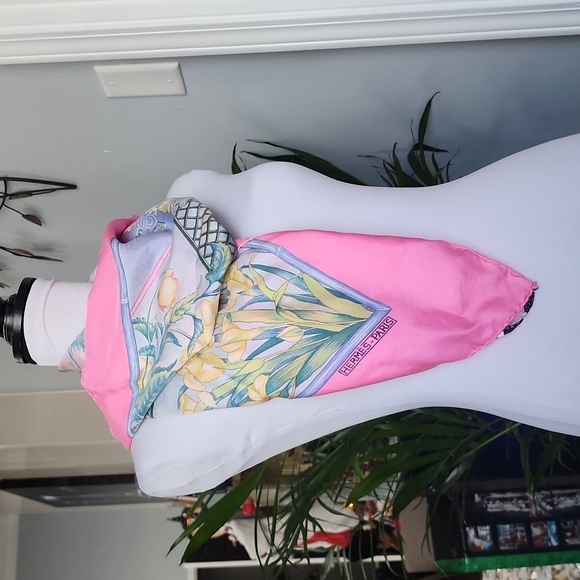 Original Rare 1989 Hermès Paris Silk Scarf “ Giverny” by Laurence Bourthoumieux - Picture 5 of 15